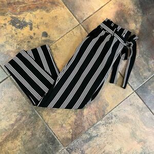 Harper Heritage Paper Bag Black and White Stripped Pants with Pockets and Belt S